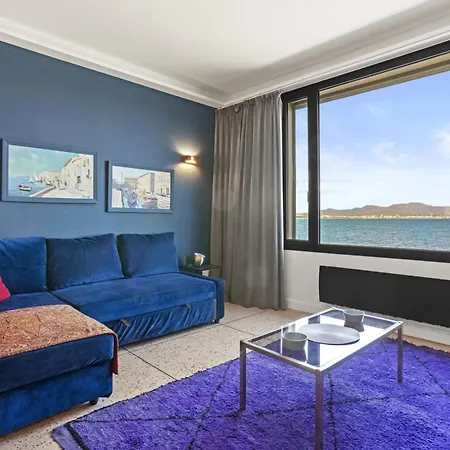 Unique Pieds Dans L'eau Apartment Frejus